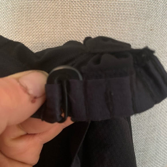 Lululemon Black workout tank - Picture 6 of 6